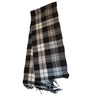 Old Navy Black and White Scalf NWT Adult